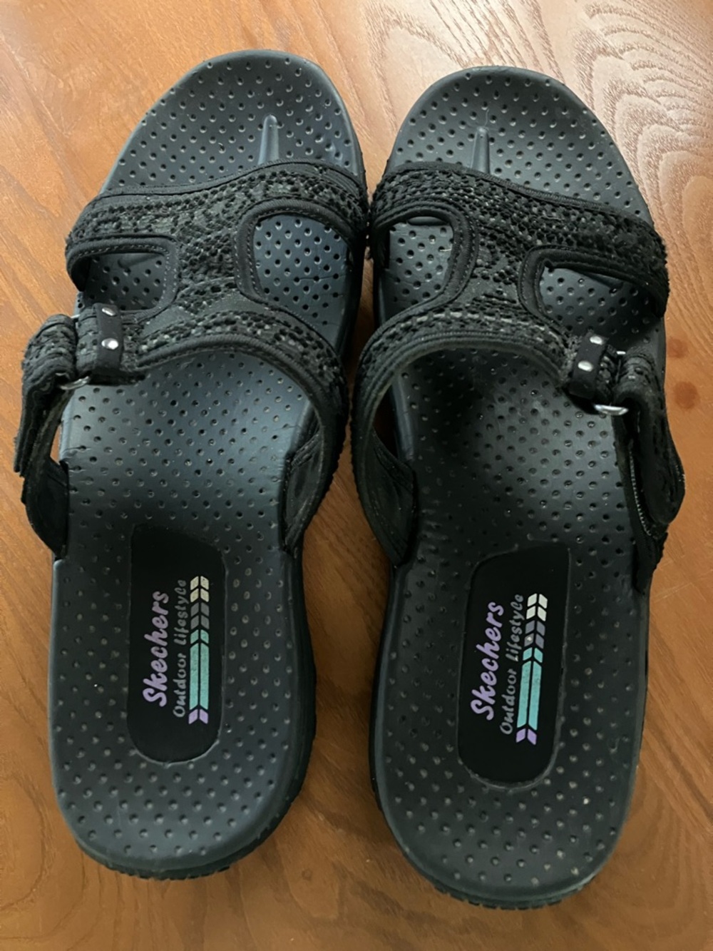 Skechers Black Reggae Desert Escape Slide On Sandal Women’s size 9